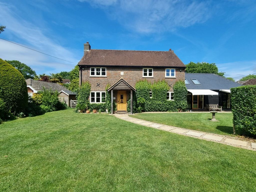 Property photo 2 of 20