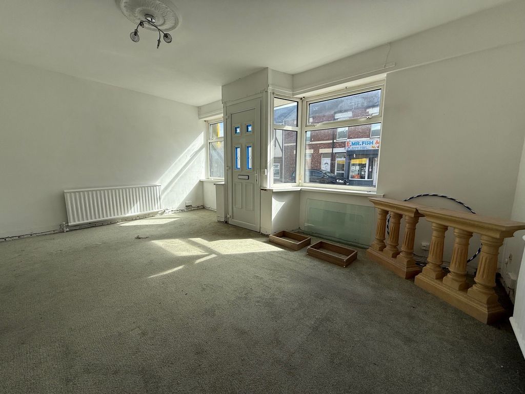 Property photo 3 of 10 Photograph 3