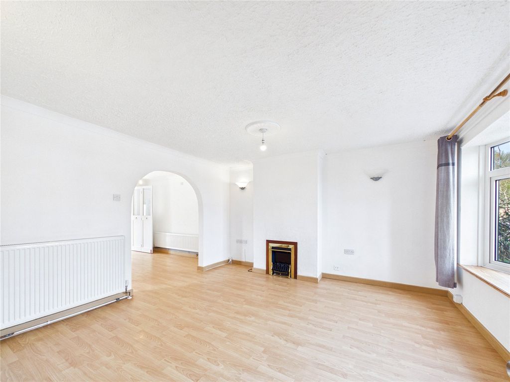 Property photo 2 of 20 Picture No. 04