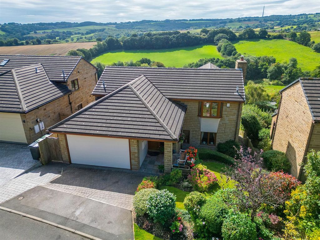 Property photo 2 of 20 Outside