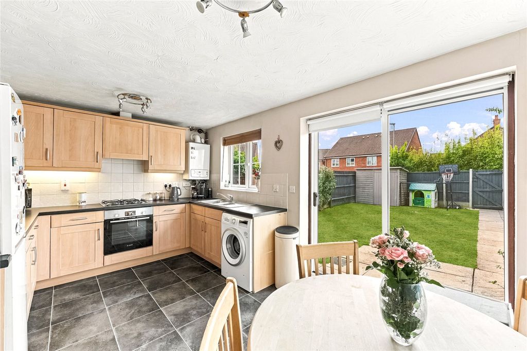 Property photo 3 of 18 Picture No. 16