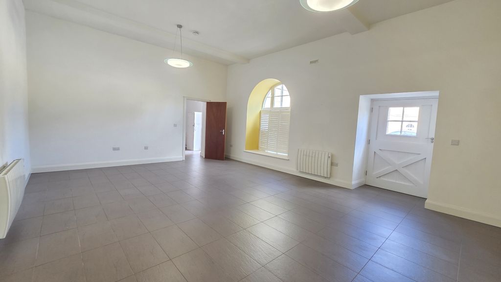 Property photo 3 of 13 20250826_133509