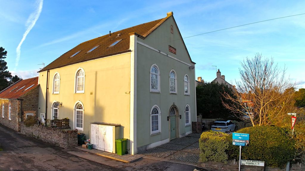 Property photo 1 of 34