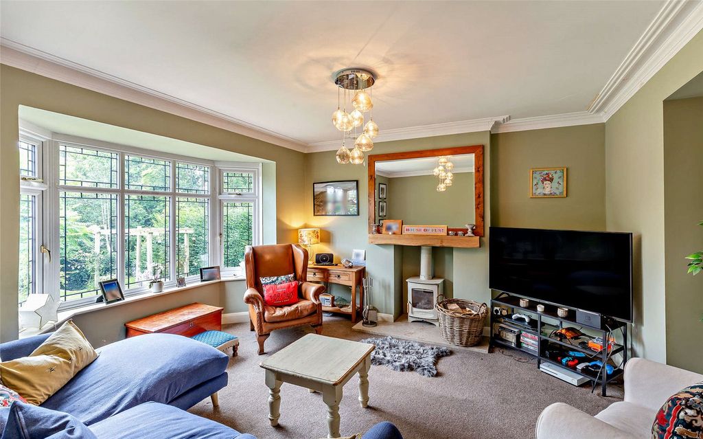 Property photo 2 of 18 Drawing Room