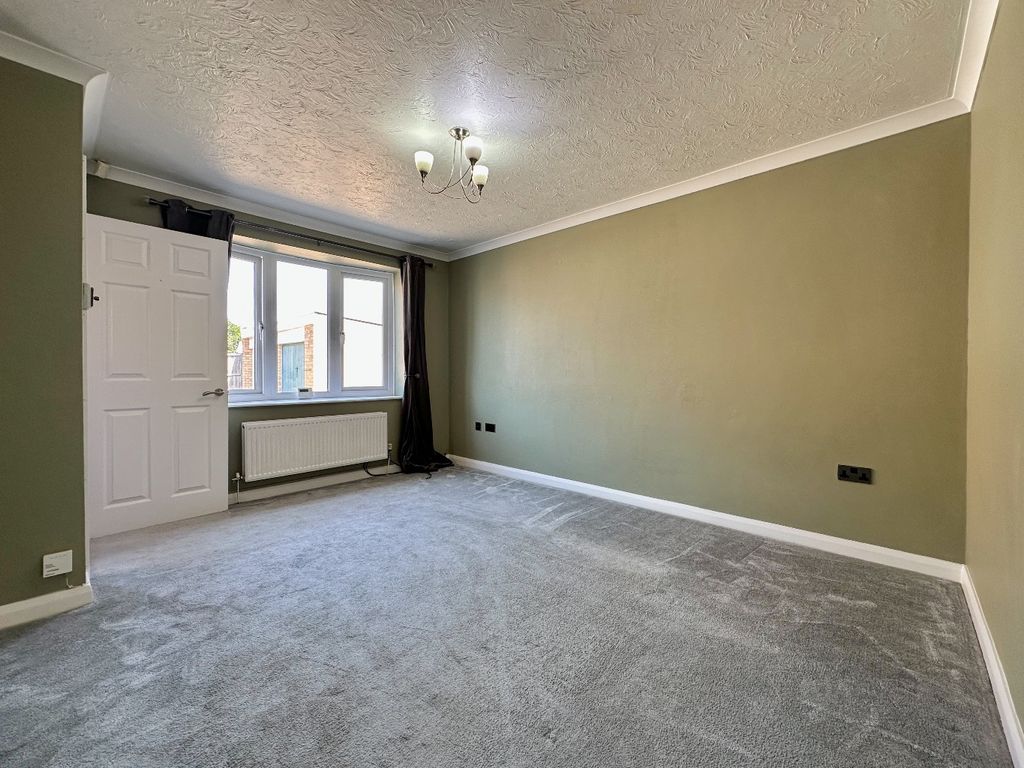 Property photo 3 of 15 4734214
