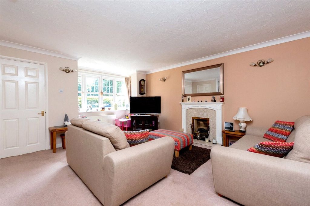 Property photo 2 of 15 Picture No. 10