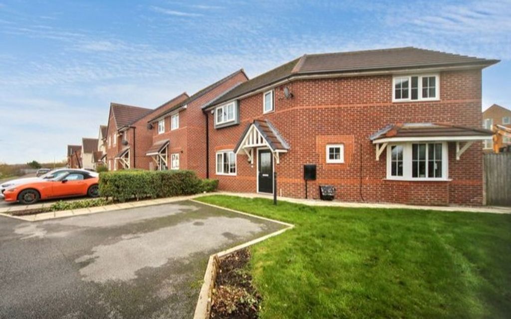 Property photo 1 of 27