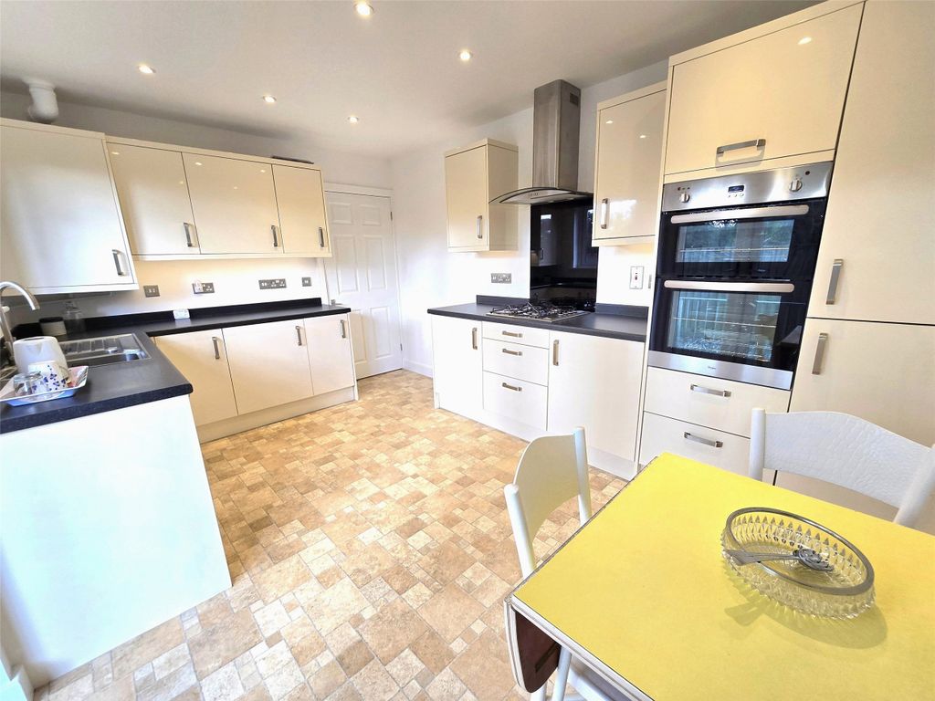 Property photo 2 of 13 Kitchen/Diner