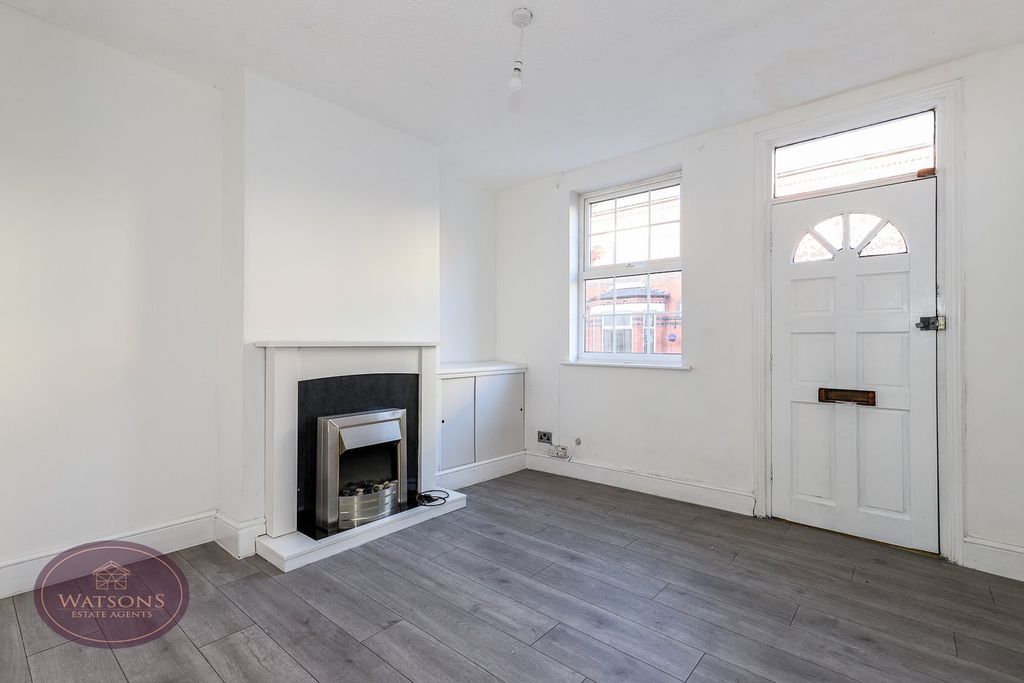 Property photo 2 of 18