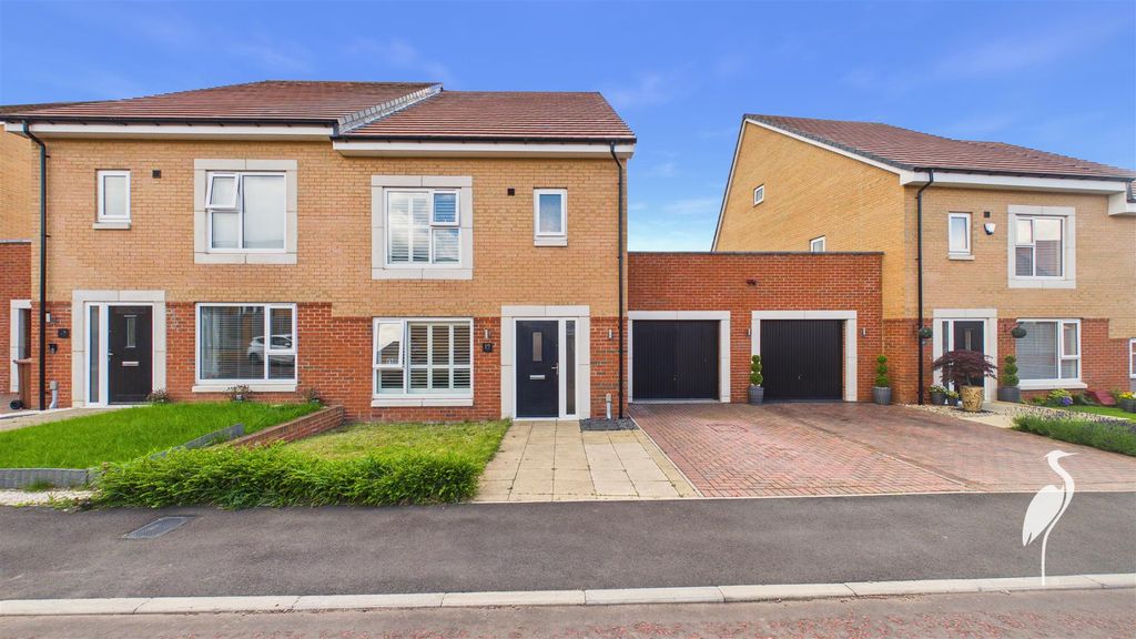 Property photo 1 of 35