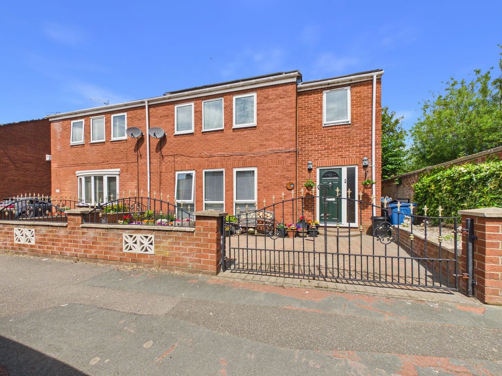 Property photo 1 of 34