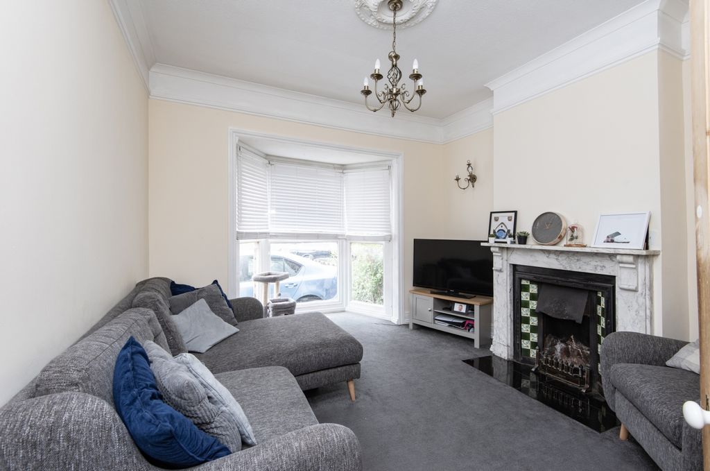 Property photo 2 of 20 2