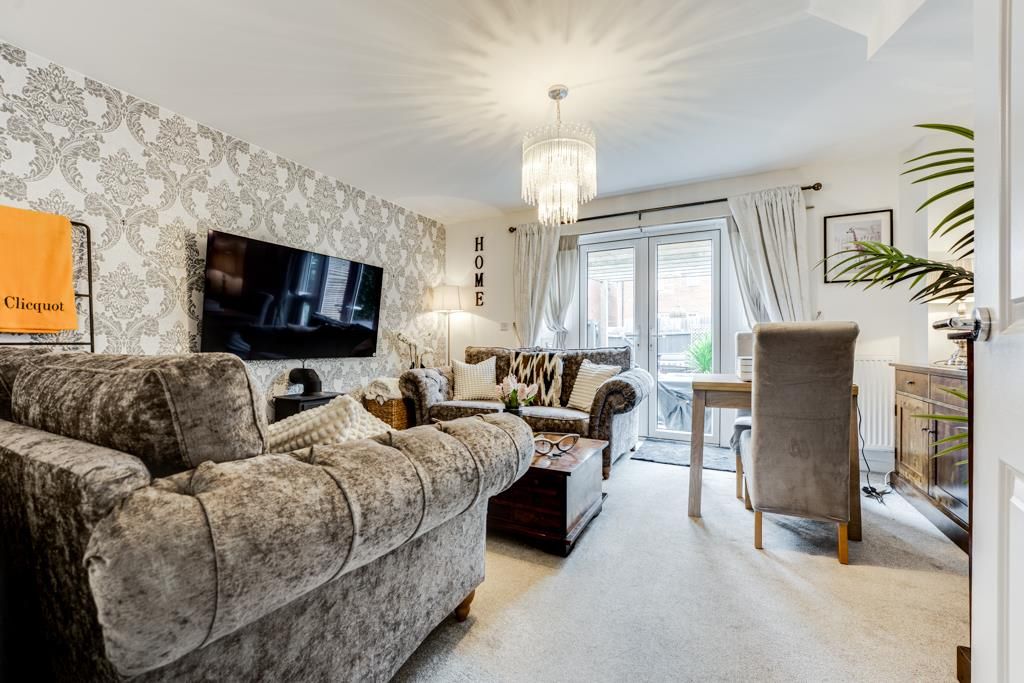 Property photo 2 of 24 25 Foster Way, Kettering-7.Jpg