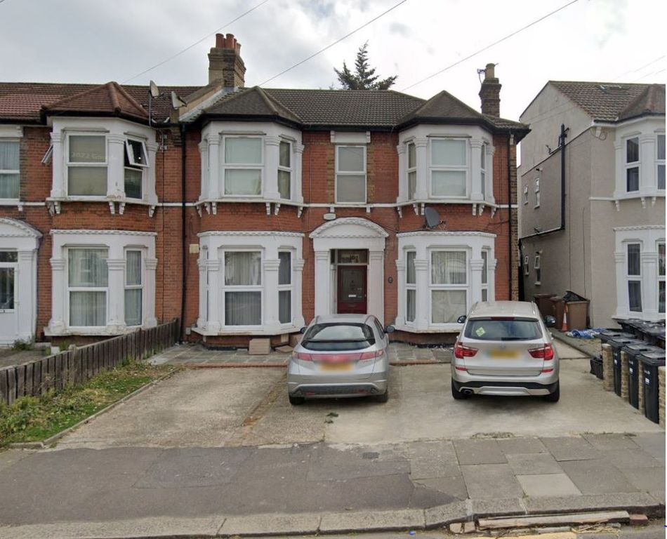 Property photo 1 of 8