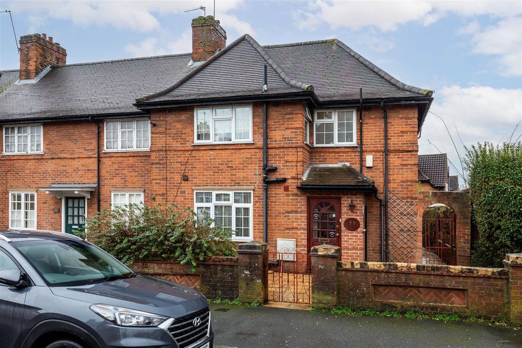 Property photo 1 of 6 Daffodil Street-5.Jpg