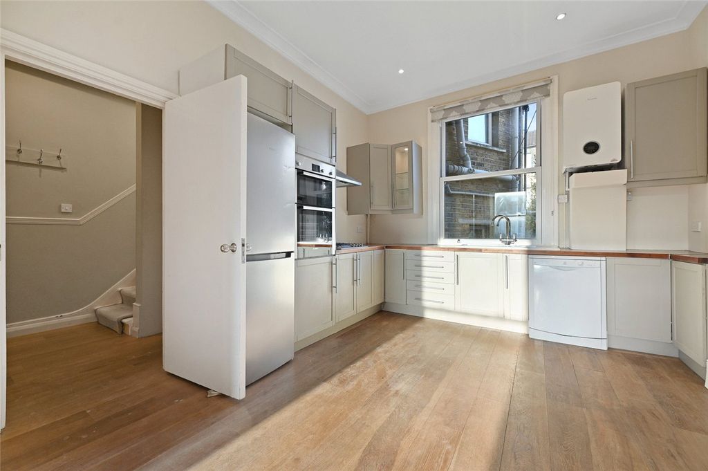 Property photo 3 of 10 Picture No. 17