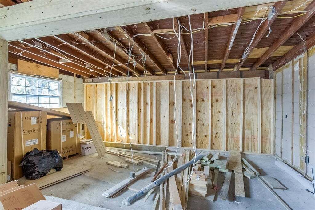 Property photo 3 of 12 <Alttext/>