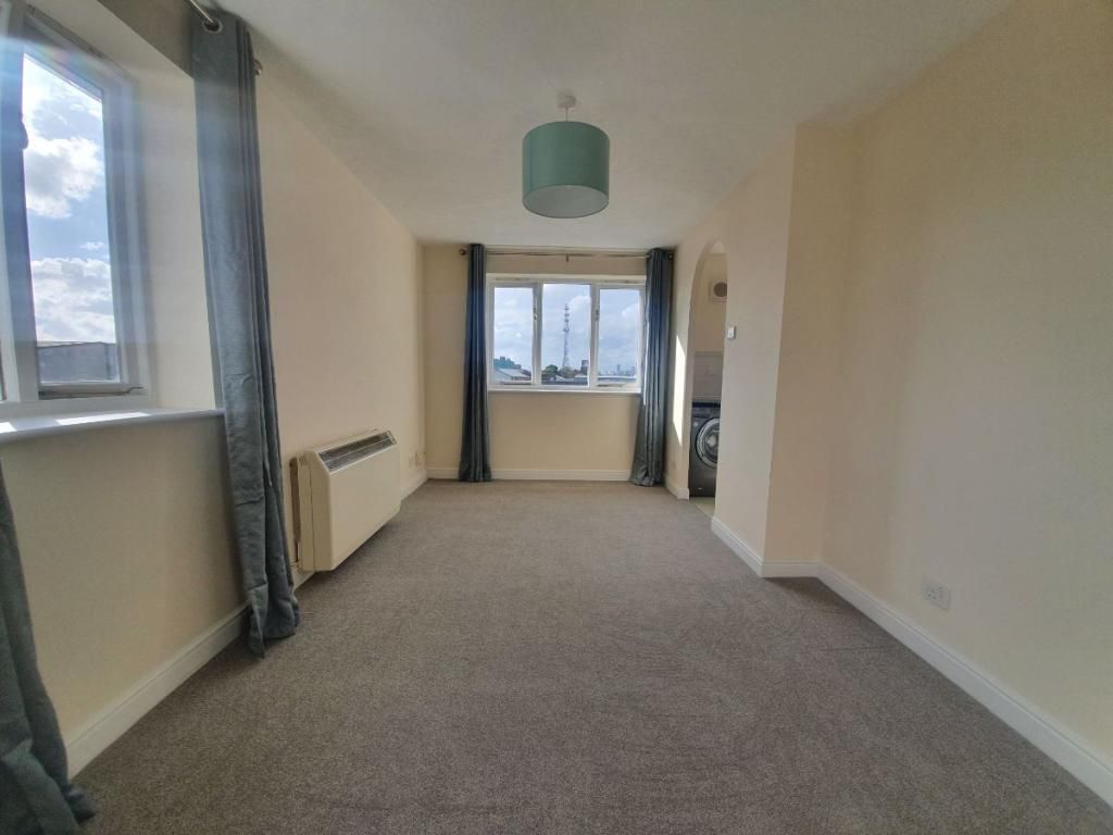 Property photo 3 of 7