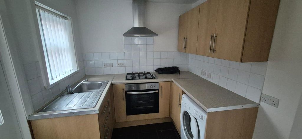 Property photo 2 of 11 Kitchen.Jpeg