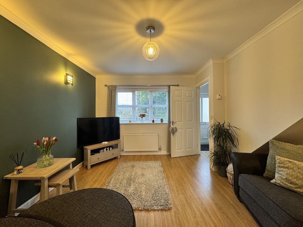 Property photo 3 of 26 Living Room