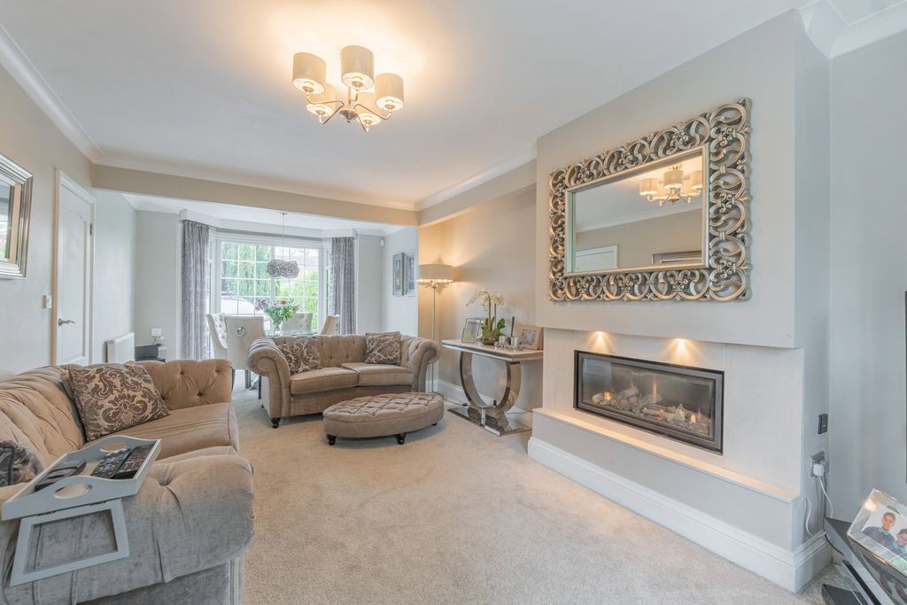 Property photo 3 of 36