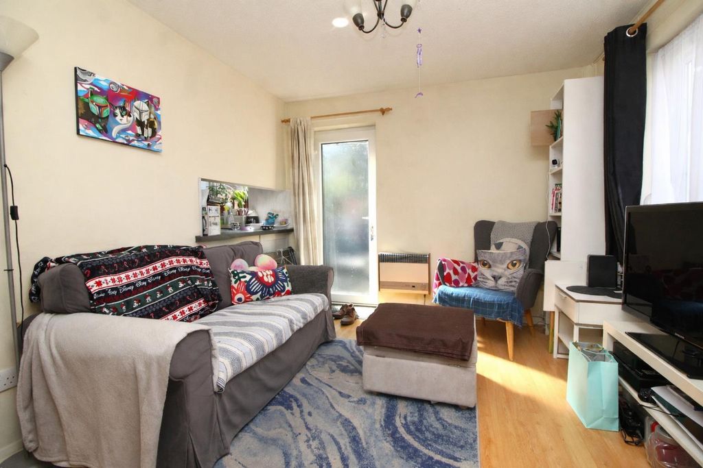 Property photo 3 of 8 Image00004.Png