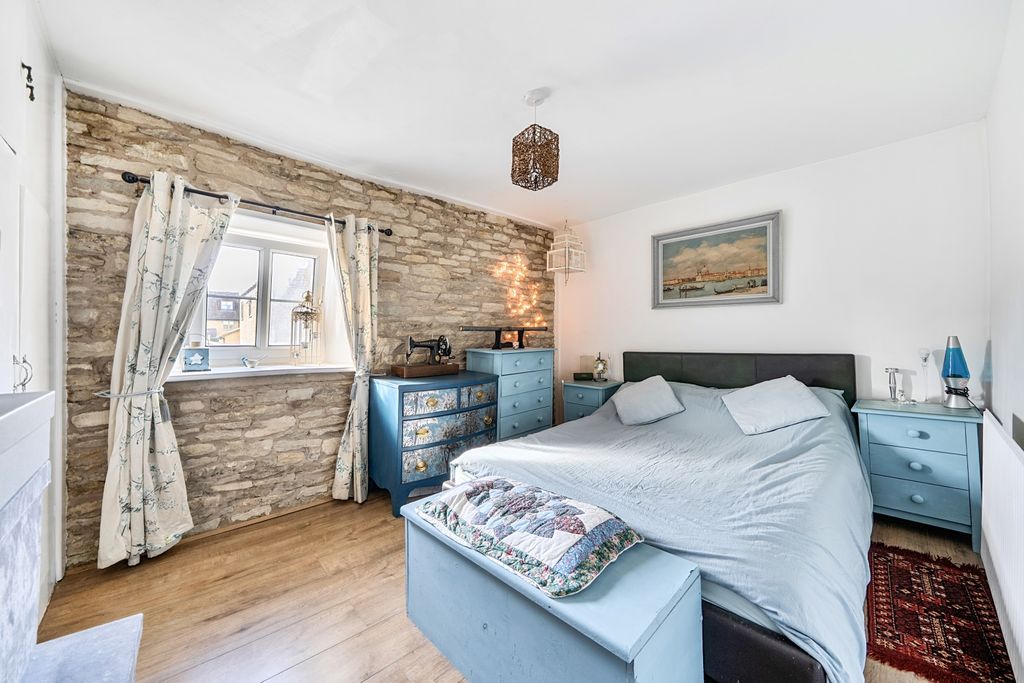 Property photo 3 of 11 1528032-5-6Abfb6Fa15Ea1