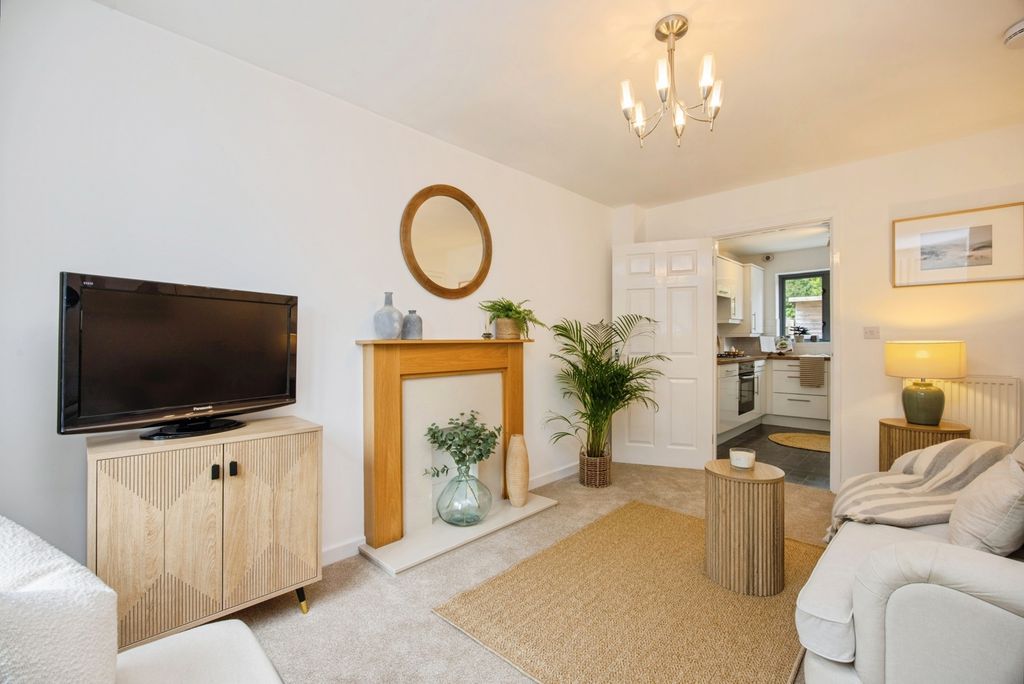 Property photo 2 of 17 Pbox-Img.Jpg