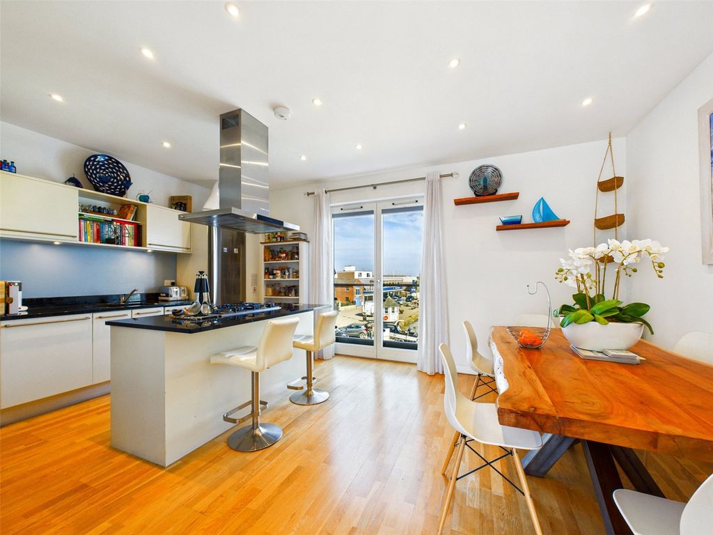 Property photo 3 of 36 Picture No. 21