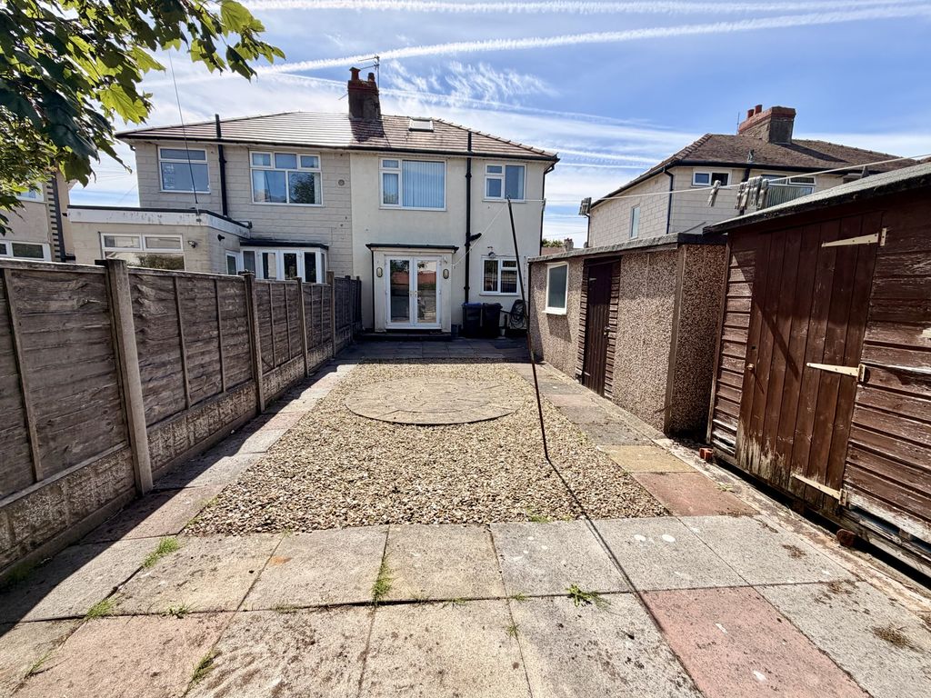 Property photo 2 of 15