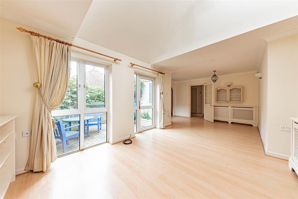 Property photo 3 of 19 L J Imaging-31.Jpg