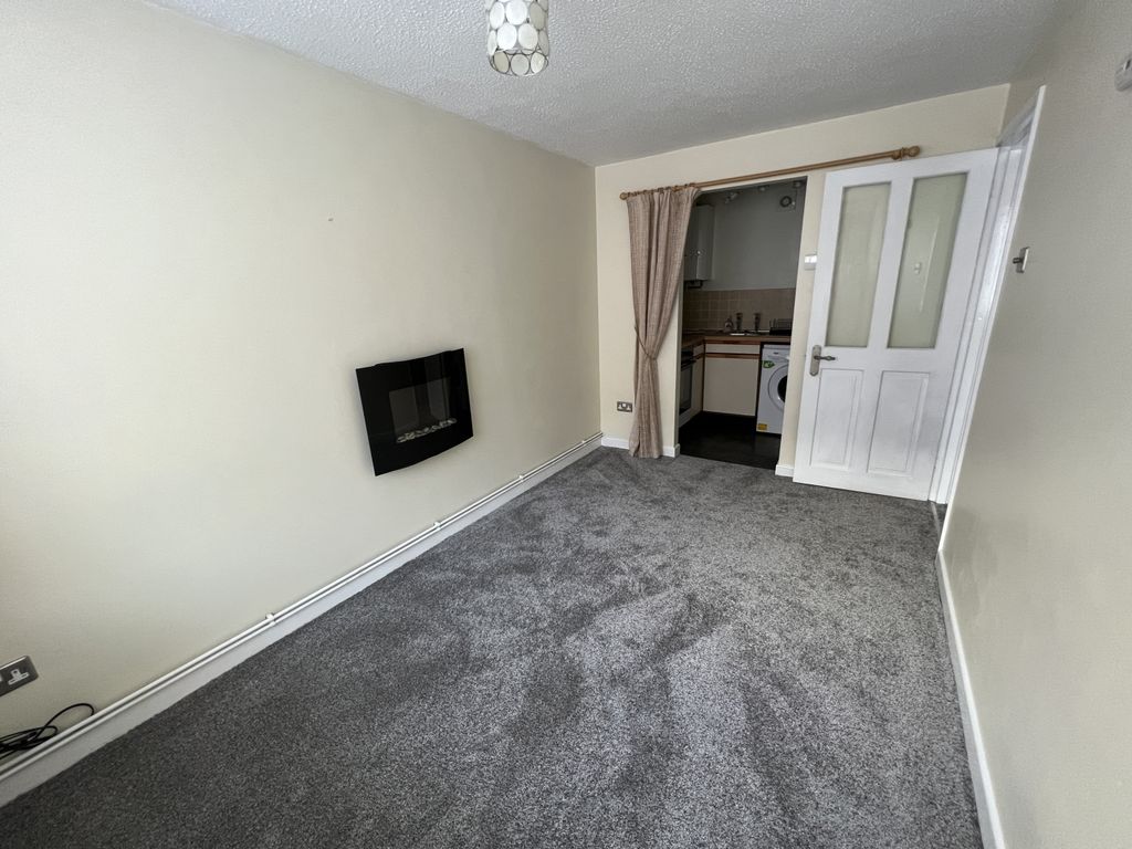 Property photo 3 of 9 Img_9379