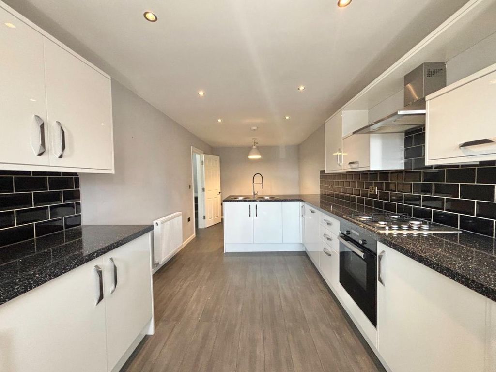 Property photo 3 of 25 Bec92Bbf-483d-4703-Bed0-84B13A6Cb3Ca.Jpeg