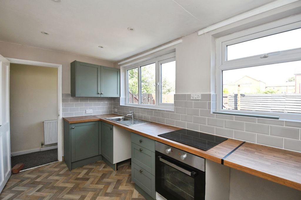 Property photo 3 of 12 Pbox-Img.Jpg