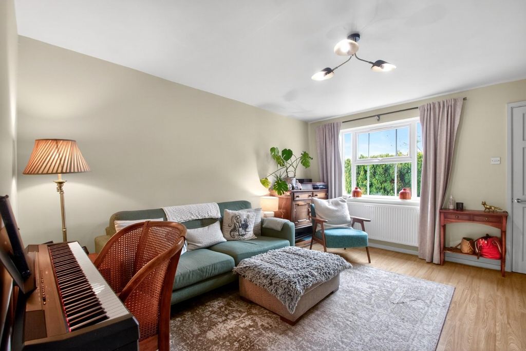 Property photo 2 of 15 2Pettywhinclose-16.Jpg