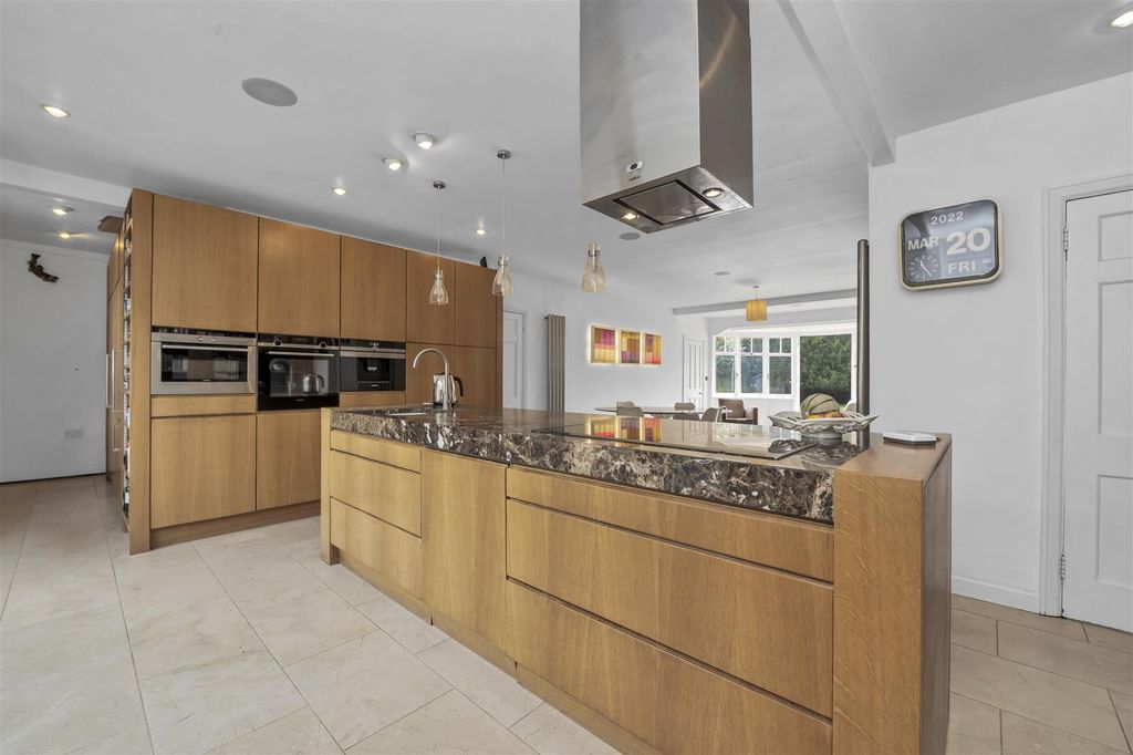 Property photo 2 of 31 Dcp_4156.Jpg
