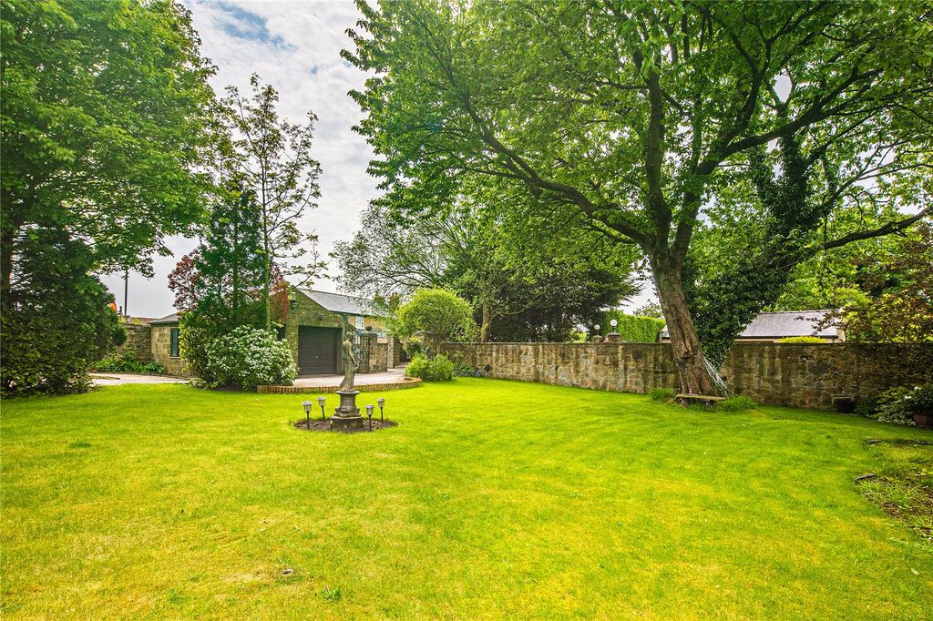 Property photo 3 of 33 Picture No. 03
