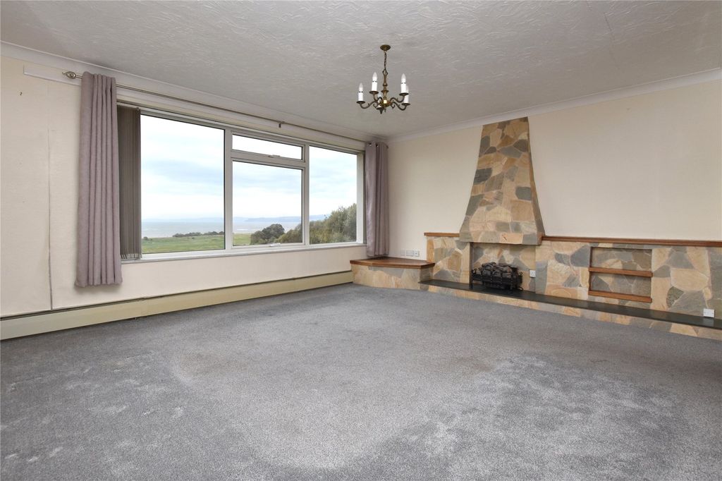 Property photo 3 of 19 Living Room
