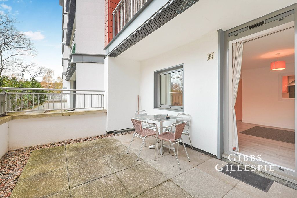 Property photo 3 of 10 Photo