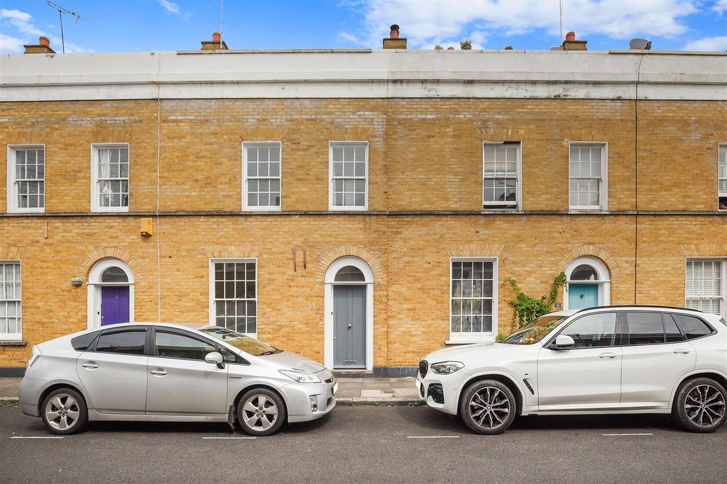 Property photo 1 of 13 Louisa Street