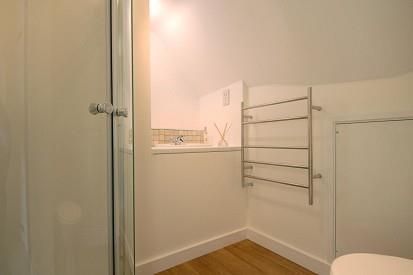 Property photo 3 of 11 Shower Room
