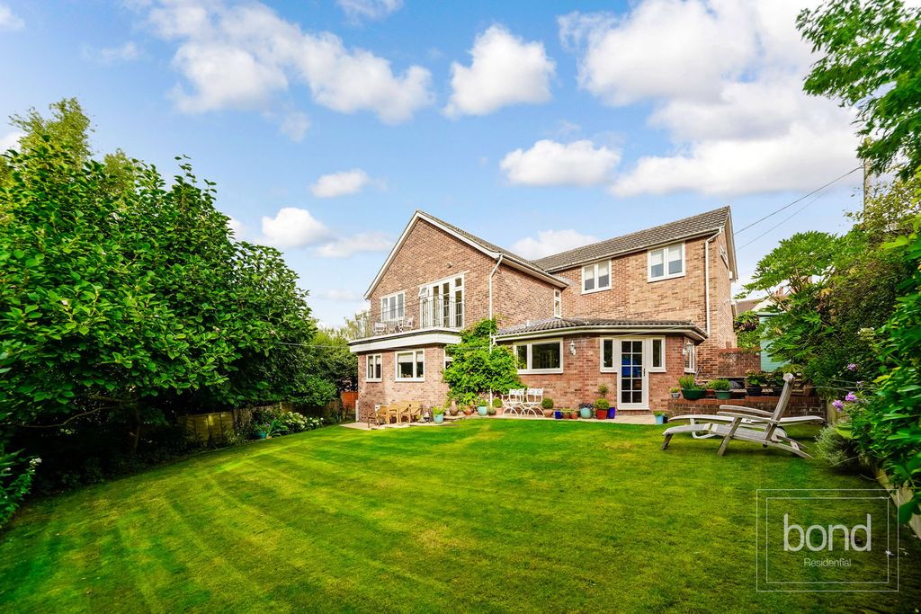 Property photo 1 of 15