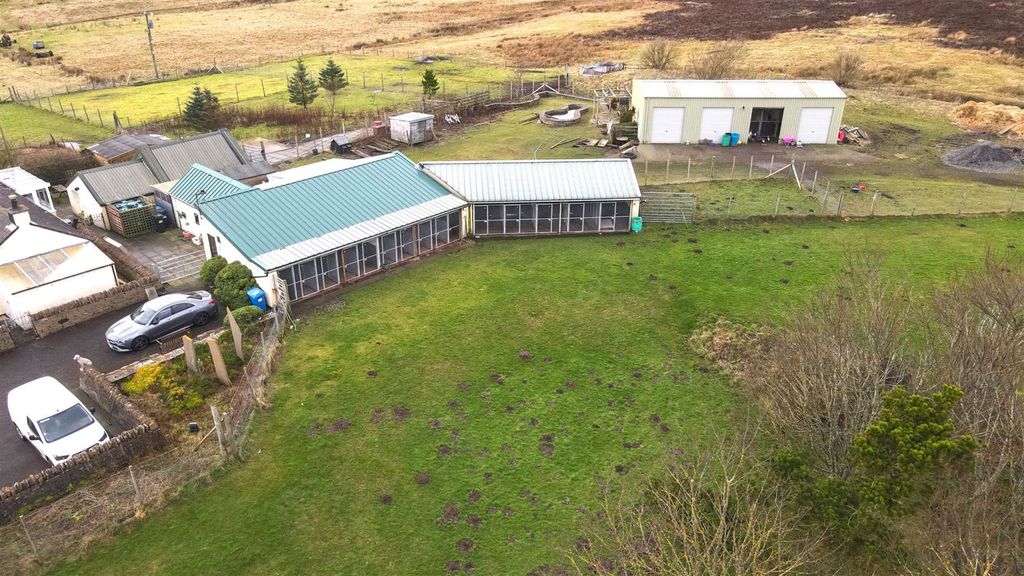 Property photo 2 of 37