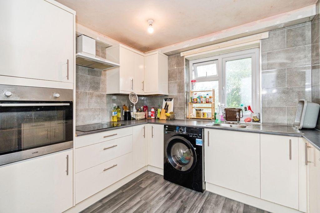 Property photo 2 of 20 Pbox-Img.Jpg
