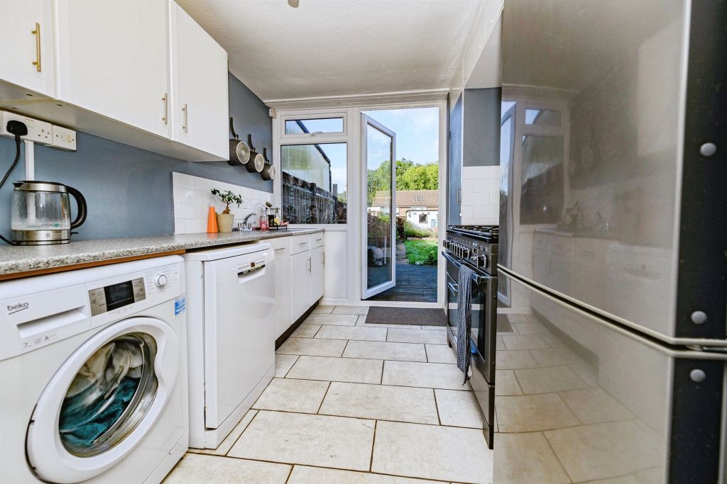 Property photo 3 of 18