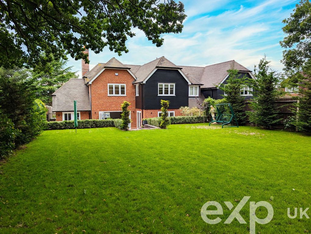 Property photo 1 of 31