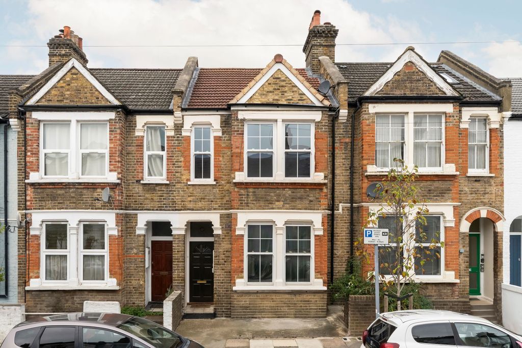 Property photo 1 of 12