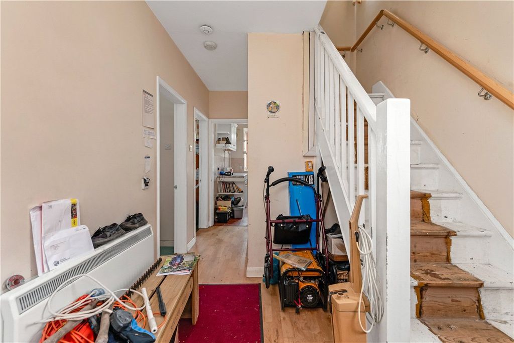 Property photo 2 of 13 Picture No. 27