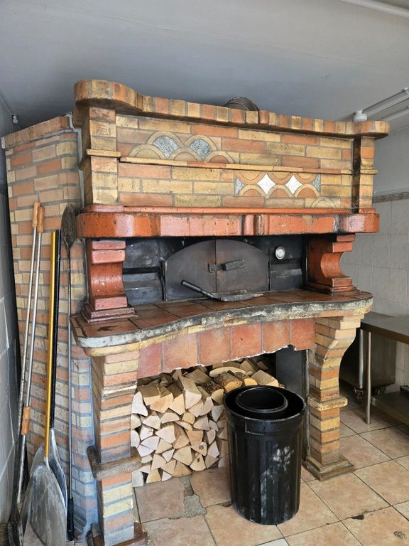 Property photo 2 of 8