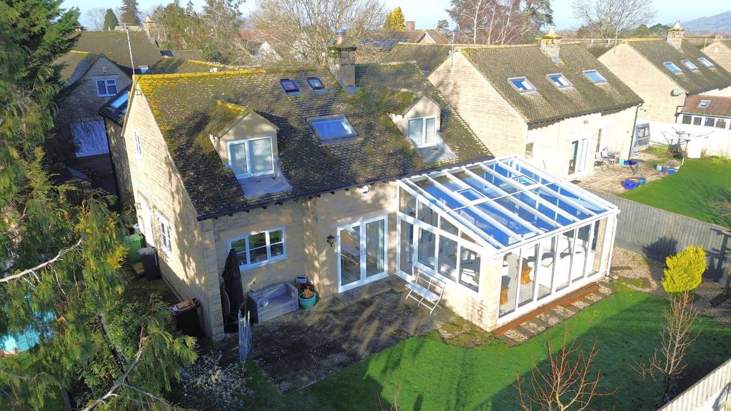 Property photo 1 of 24